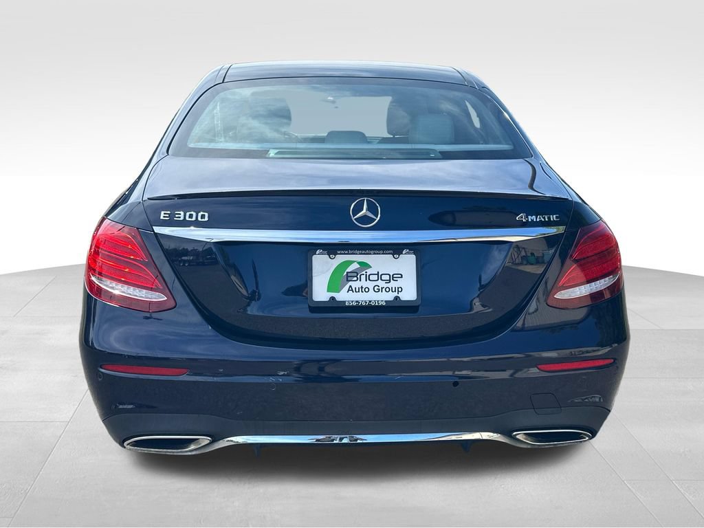Used 2017 Mercedes-Benz E 300 4MATIC image 6