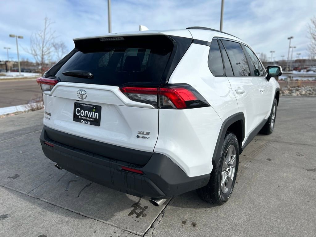 Used 2025 Toyota RAV4 XLE image 10