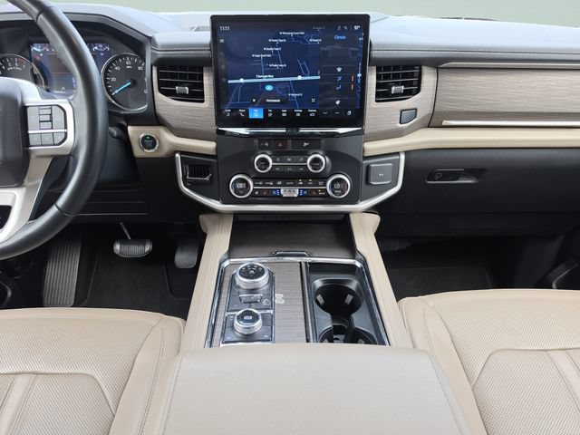 Used 2024 Ford Expedition Max Limited AWD/4WD image 18