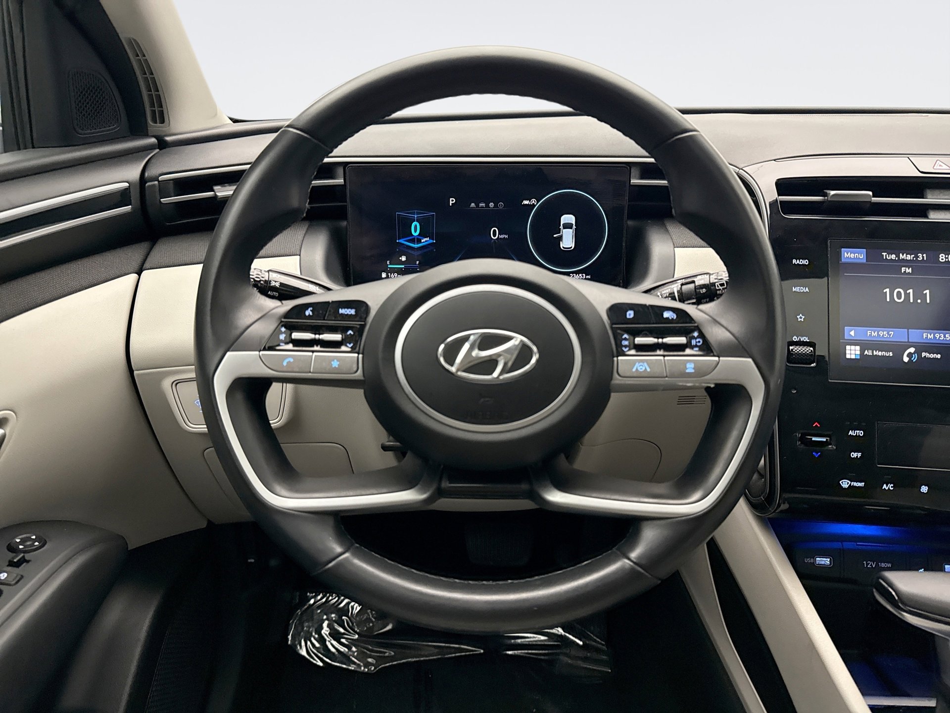 Used 2023 Hyundai Tucson SEL w/ Convenience Package image 12