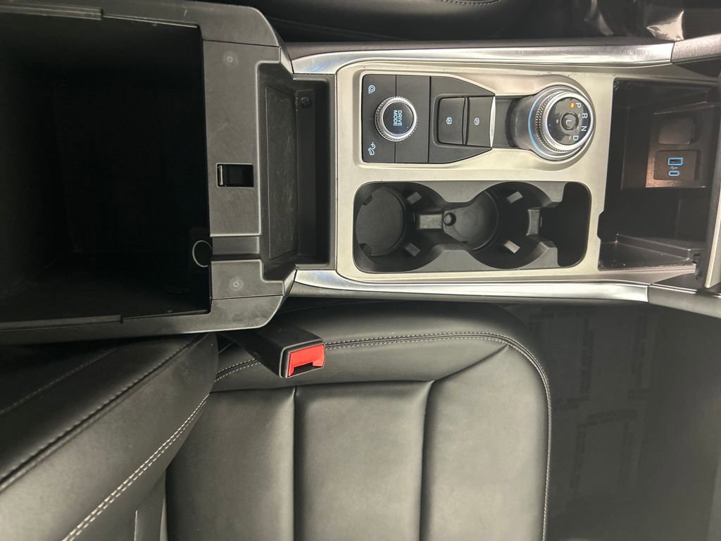Used 2023 Ford Explorer XLT w/ Equipment Group 202A image 15