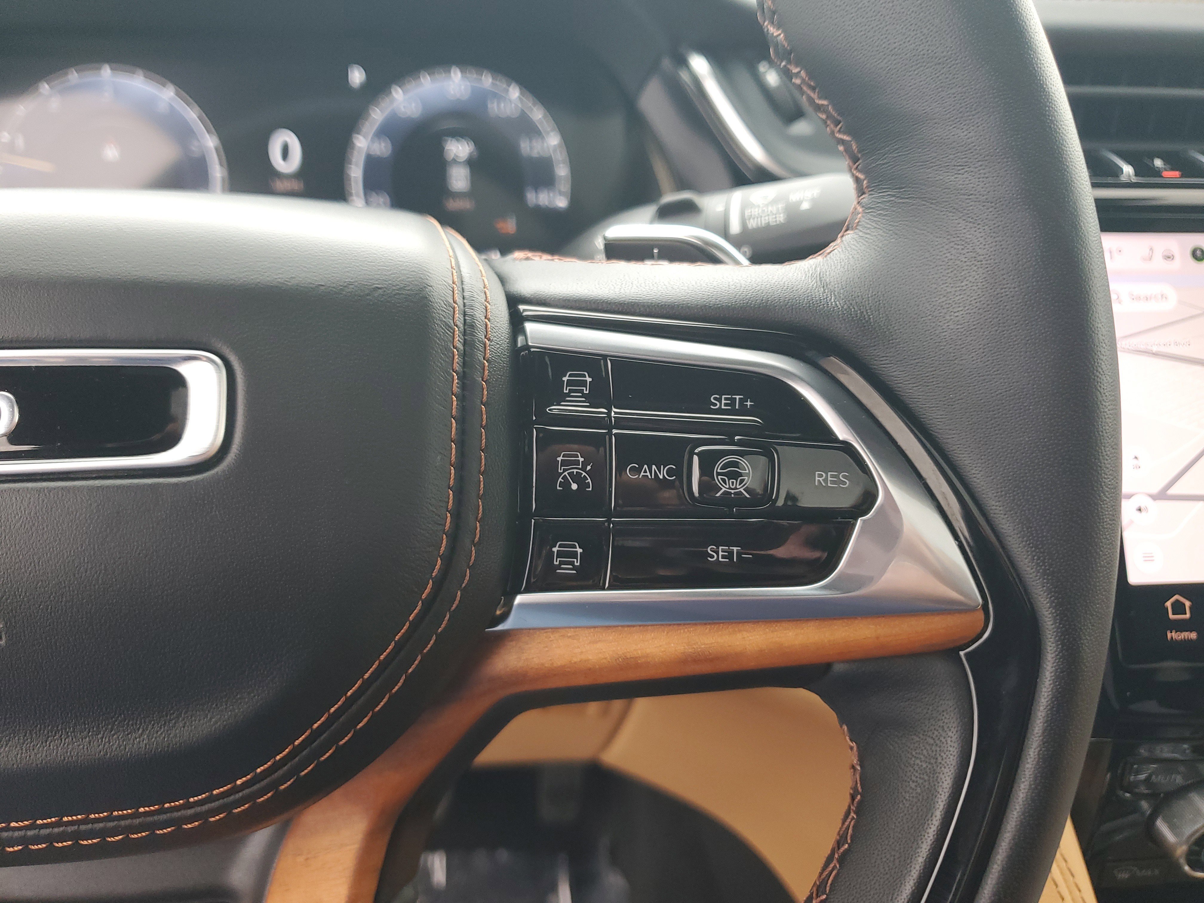 Used 2024 Jeep Grand Cherokee L Summit AWD/4WD image 26