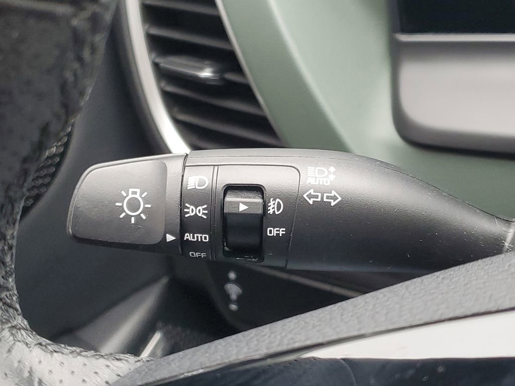 Used 2024 Kia Seltos SX w/ SX Sunroof Package image 17