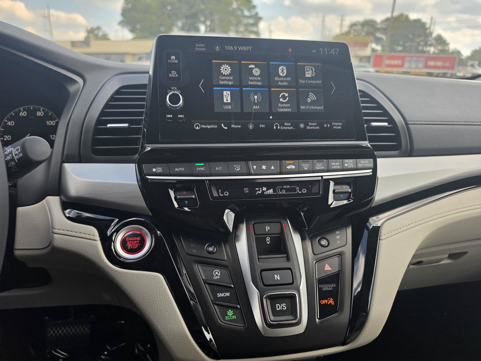 New 2027 Honda Odyssey Touring image 10