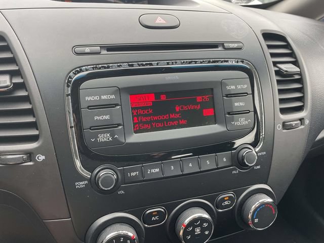 Used 2018 Kia Forte LX FWD image 27