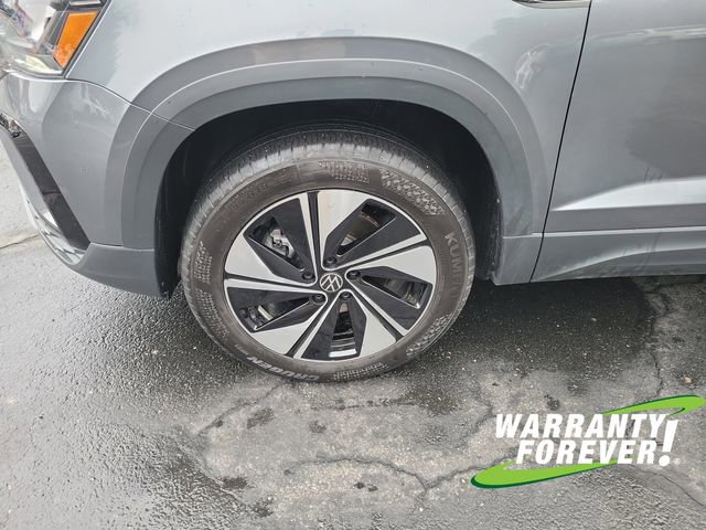 Used 2024 Volkswagen Taos SE image 18