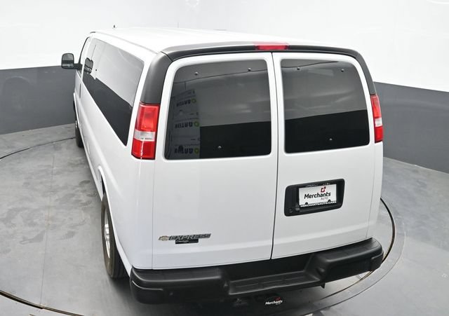 Used 2024 Chevrolet Express 3500 LS RWD image 29