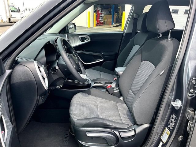 Used 2023 Kia Soul LX w/ LX Technology Package FWD image 20