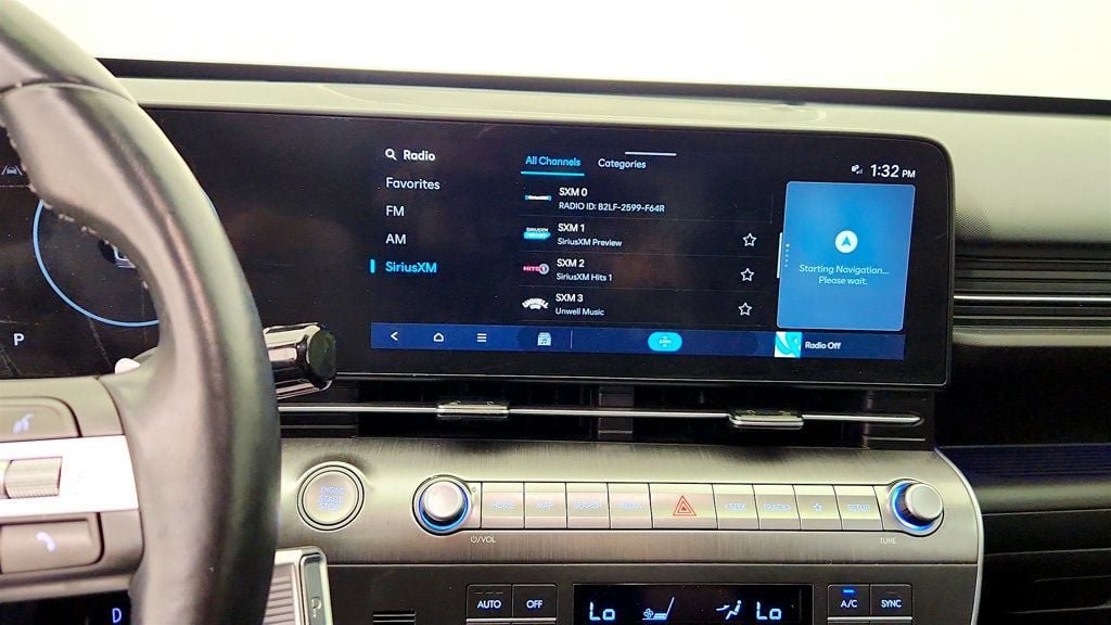 Used 2024 Hyundai Kona Limited FWD image 19