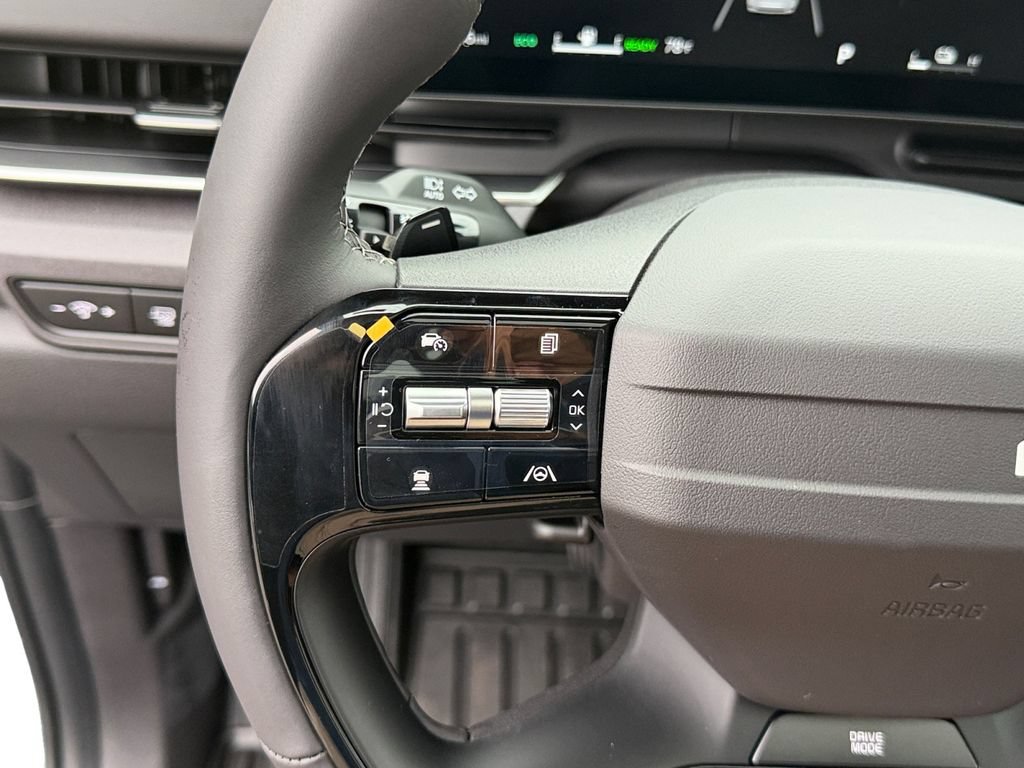 New 2027 Kia Carnival SX FWD image 18