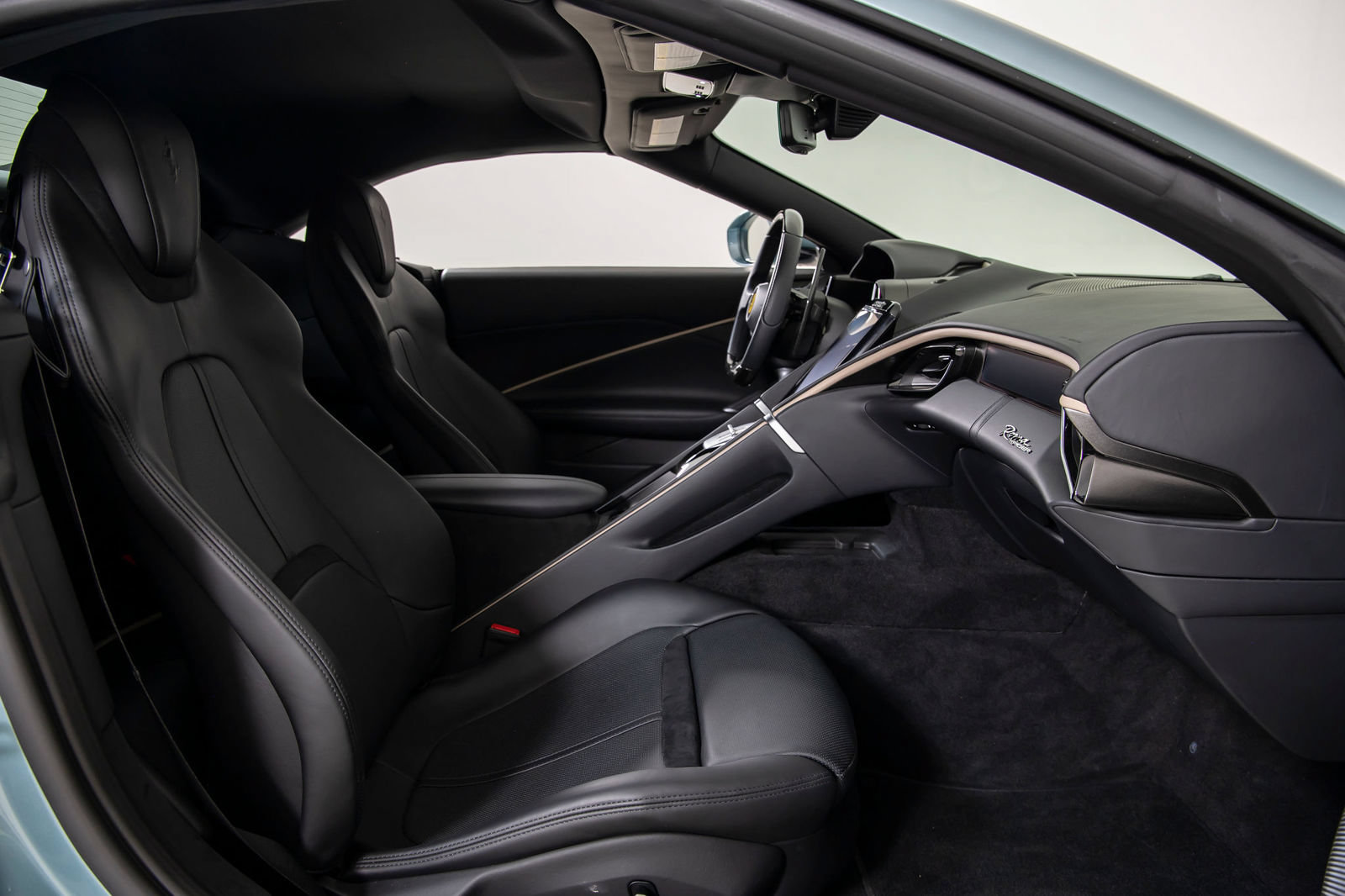 Certified 2025 Ferrari Roma Spider RWD image 14