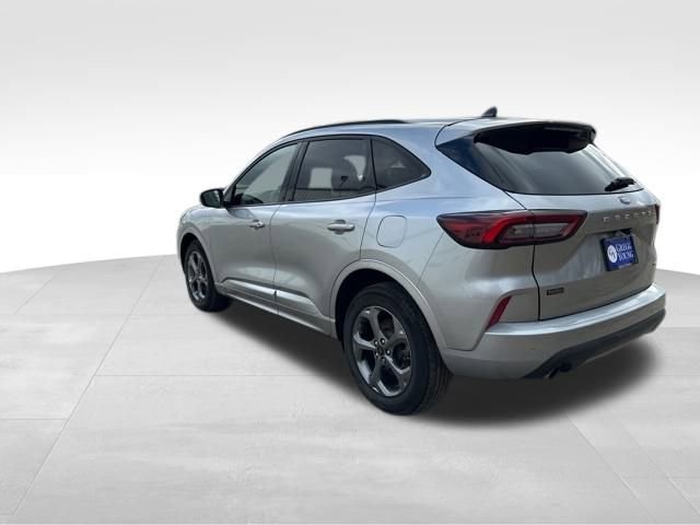 Used 2023 Ford Escape ST-Line w/ Tech Pack #1 image 5