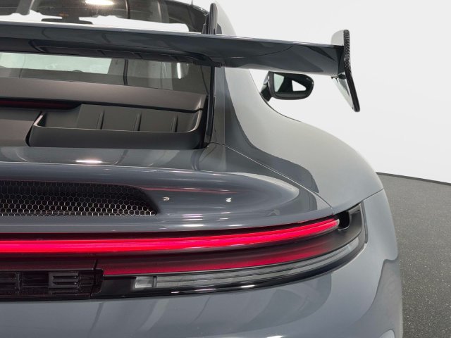Used 2026 Porsche 911 GT3 w/ Weissach Package RWD image 17