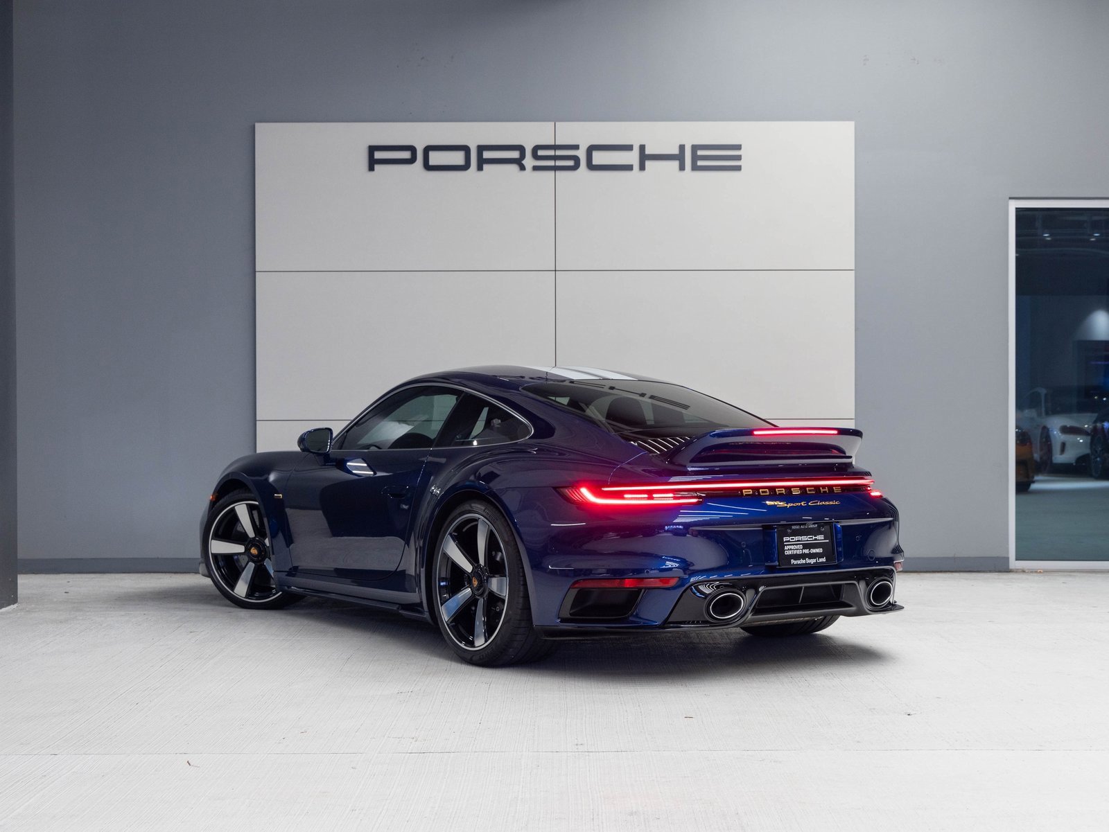 Used 2023 Porsche 911 Sport Classic image 3