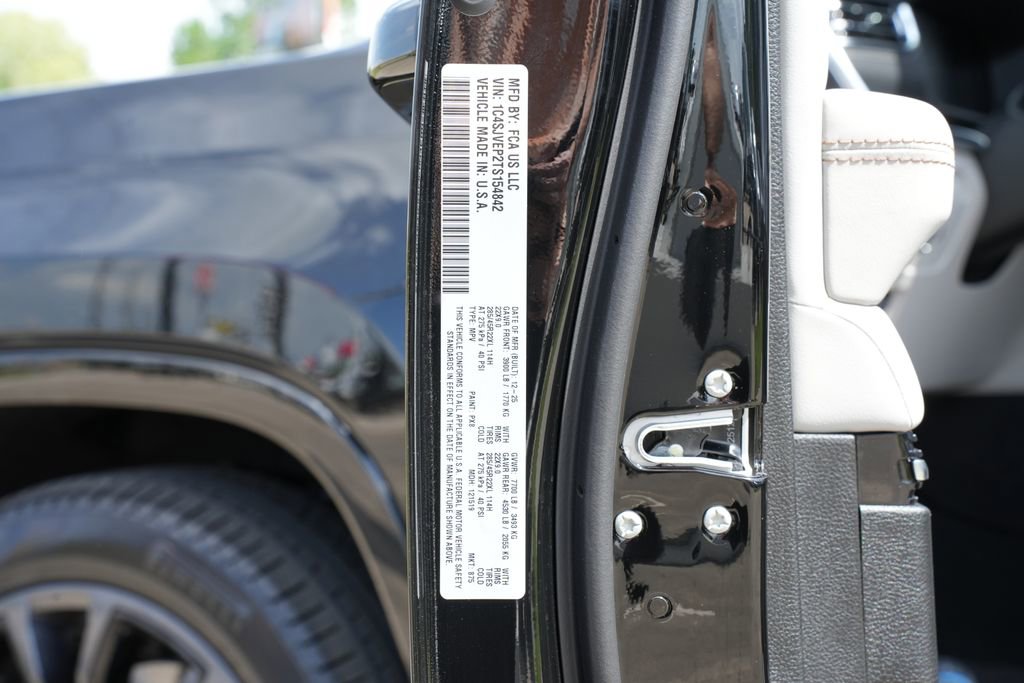 New 2026 Jeep Grand Wagoneer Summit image 29