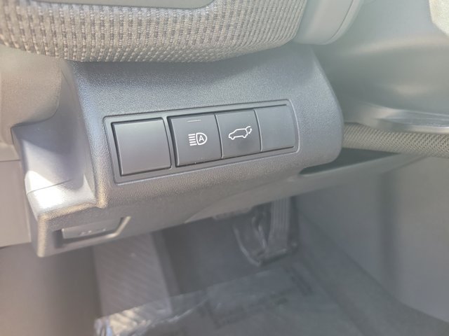 Used 2024 Toyota bZ4X FWD image 28