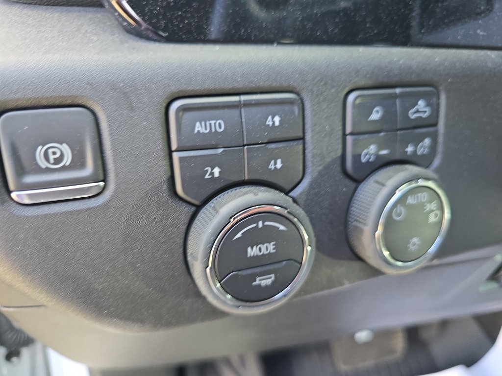 Used 2025 Chevrolet Silverado 1500 LT image 20