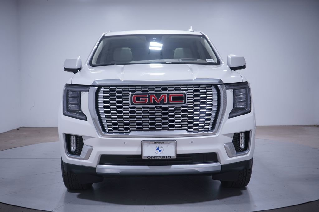 Used 2024 GMC Yukon Denali w/ Advanced Technology Package image 4