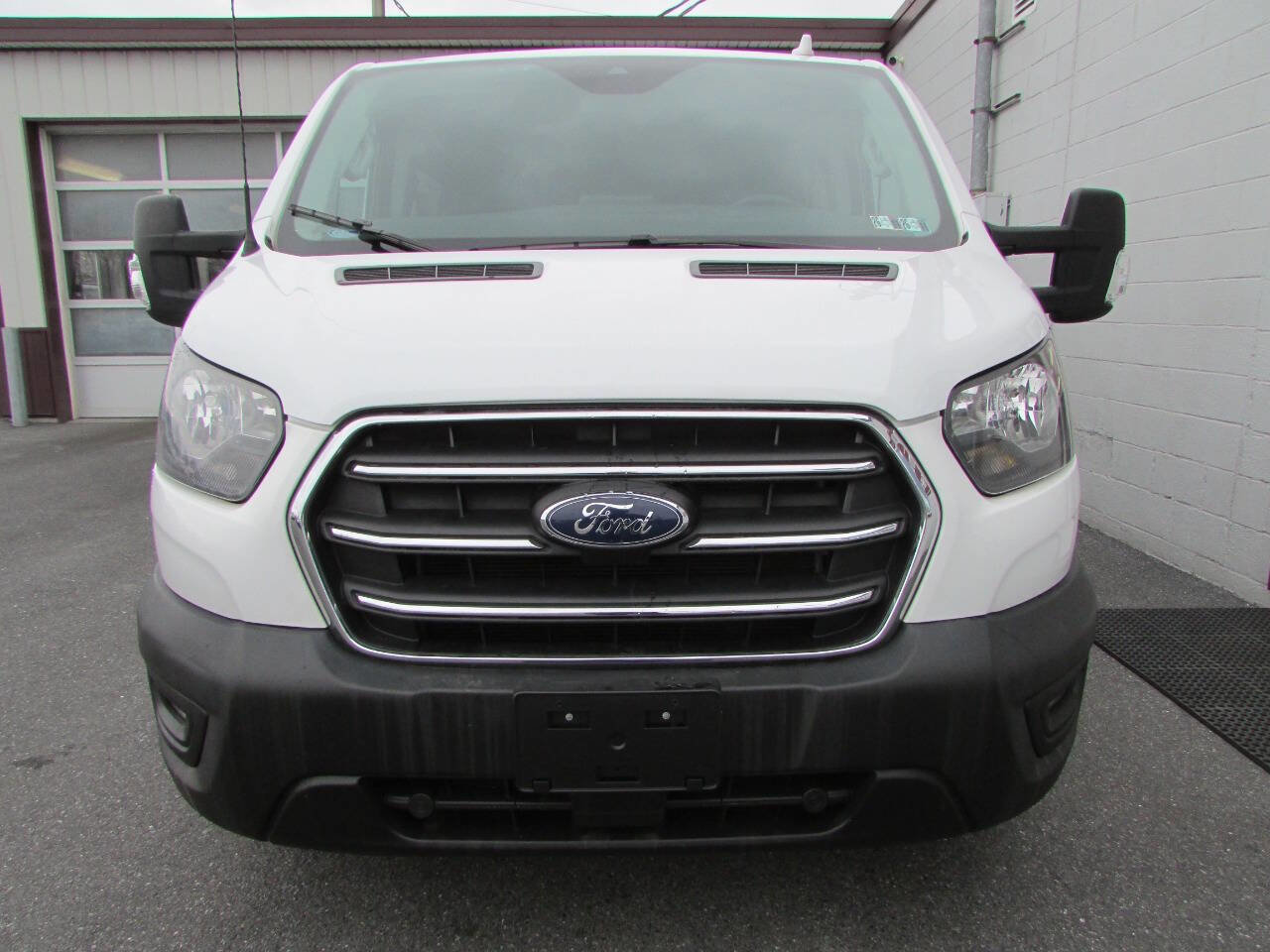 Used 2020 Ford Transit 150 XL image 2