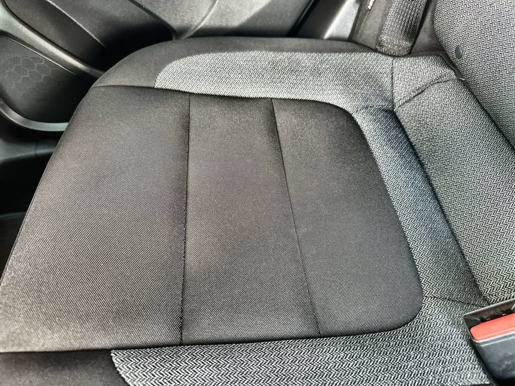 Used 2021 Chevrolet TrailBlazer LT w/ Sun and Liftgate Package FWD image 17