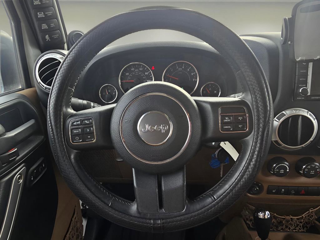 Used 2012 Jeep Wrangler Unlimited Sahara w/ Connectivity Group image 25