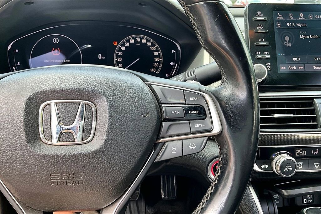 Used 2018 Honda Accord Sport image 11