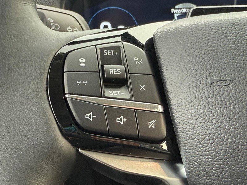 New 2026 Ford Explorer Platinum w/ LUX Leather Package image 13