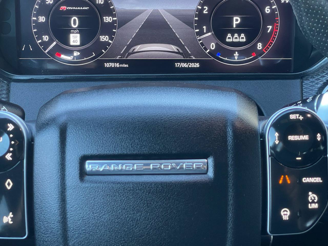 Used 2019 Land Rover Range Rover Velar R-Dynamic SE AWD/4WD image 9