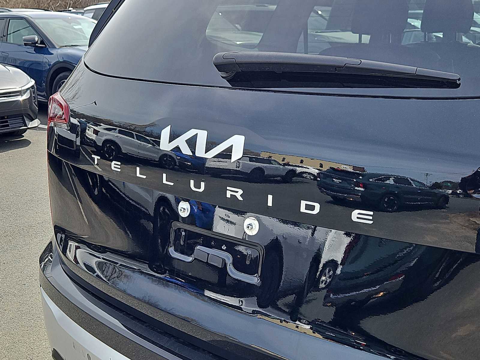 Used 2024 Kia Telluride S w/ S Sunroof Package image 12