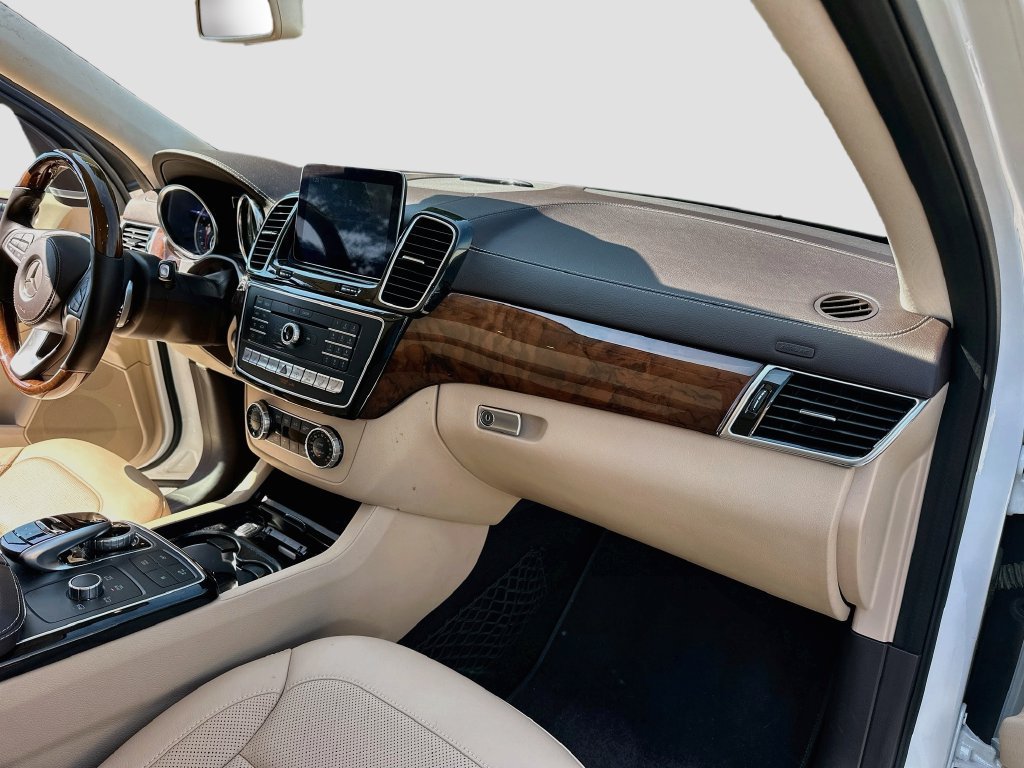 Used 2019 Mercedes-Benz GLS 450 4MATIC image 32