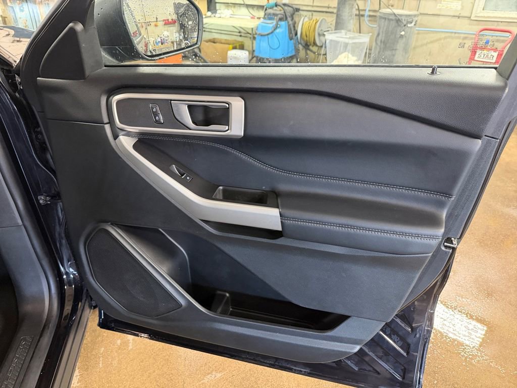 Used 2023 Ford Explorer XLT w/ Equipment Group 202A image 16