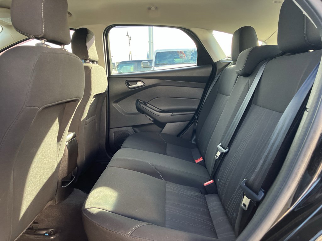 Used 2018 Ford Focus SE image 28