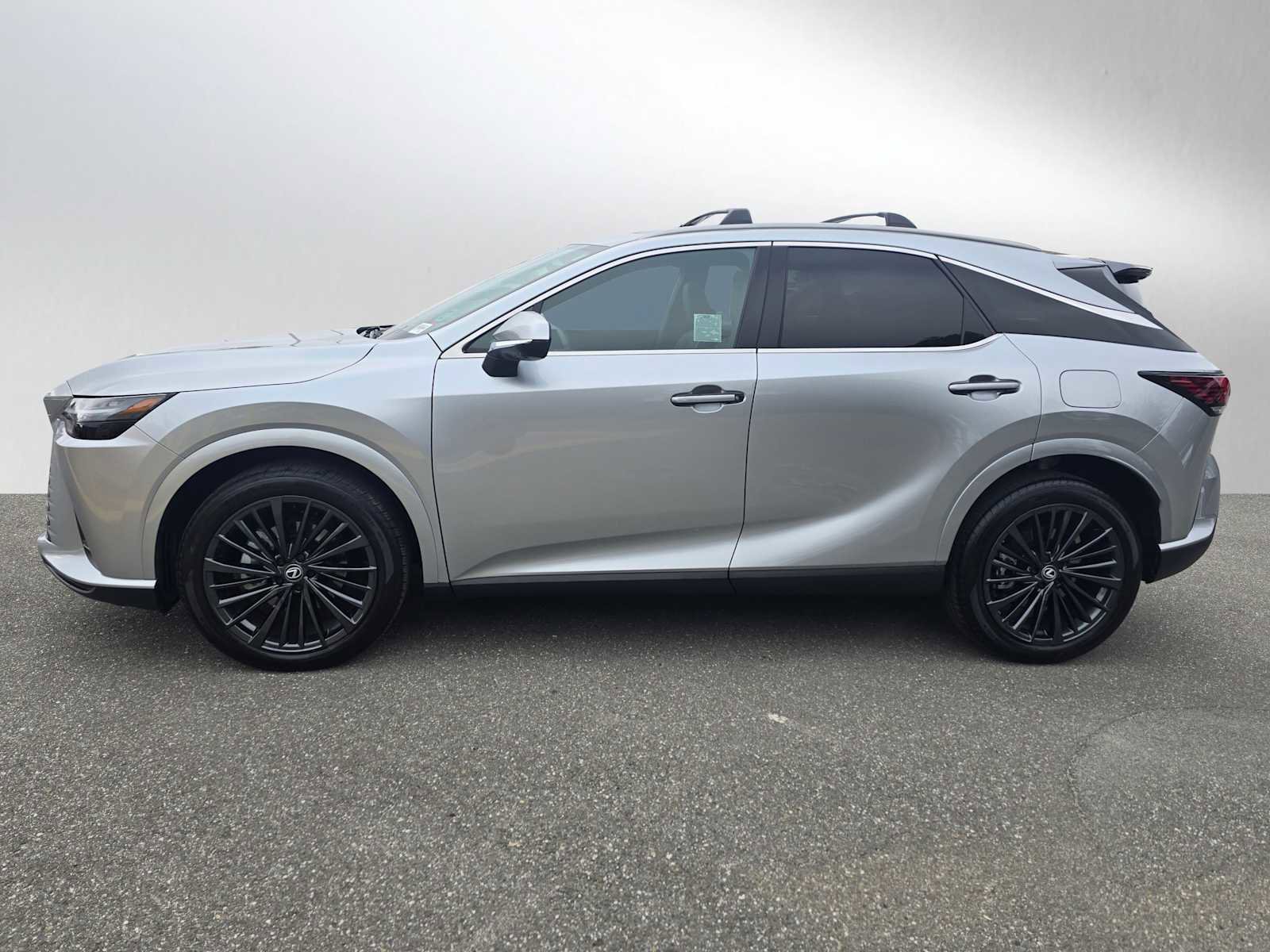 Certified 2025 Lexus RX 350h w/ Convenience Package image 6