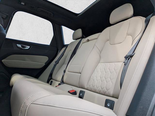 New 2026 Volvo XC60 B5 Plus w/ Protection Package Premier image 17