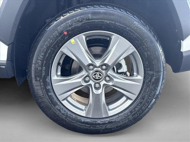 New 2025 Toyota RAV4 XLE image 9