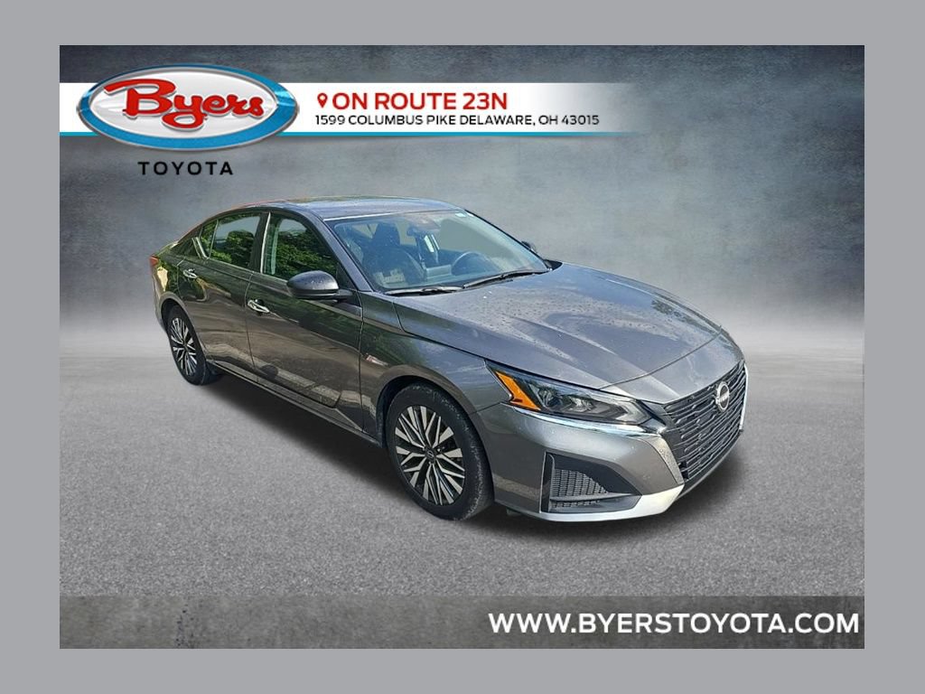 Used 2025 Nissan Altima 2.5 SV