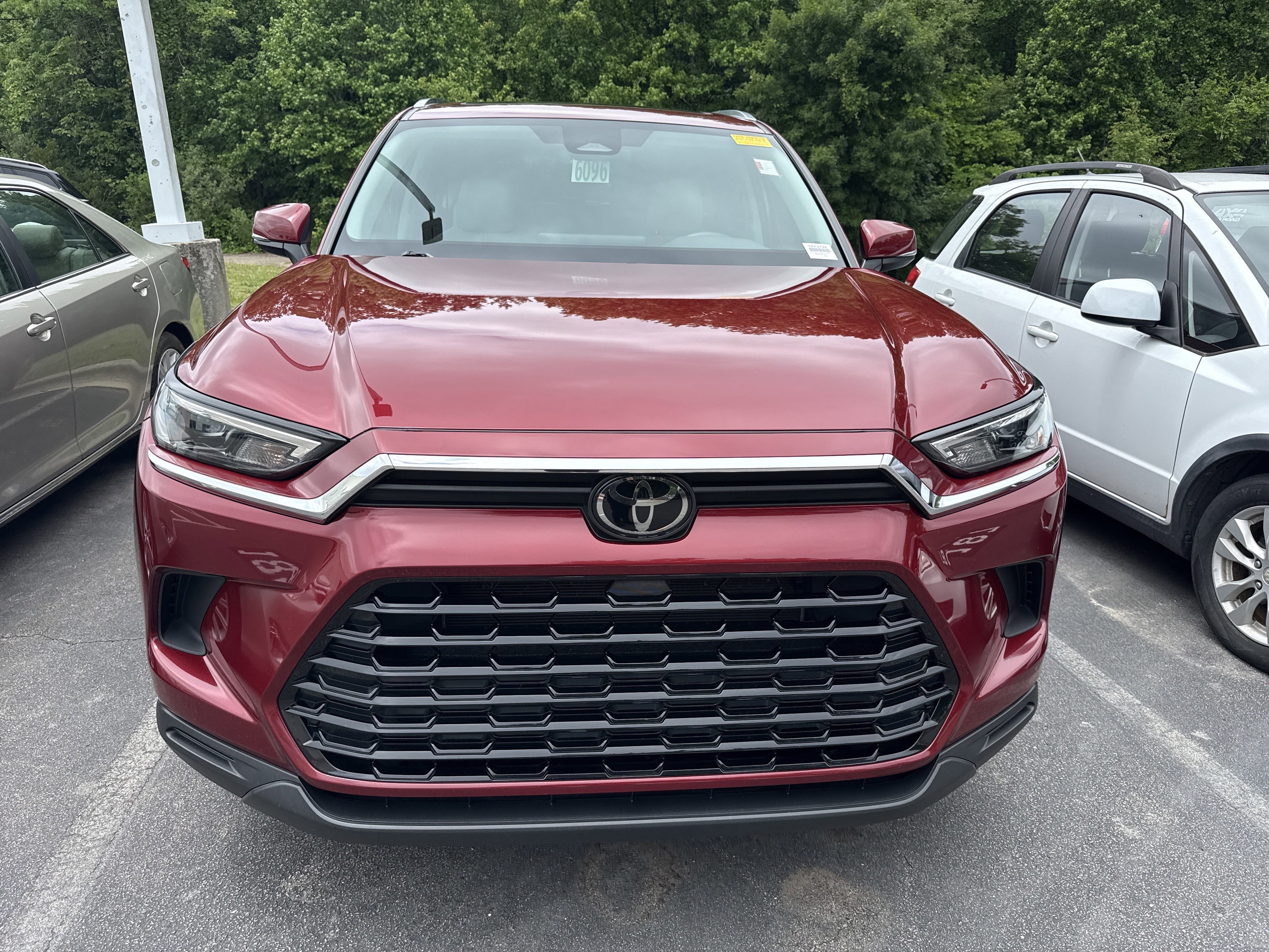 Used 2024 Toyota Grand Highlander FWD image 3