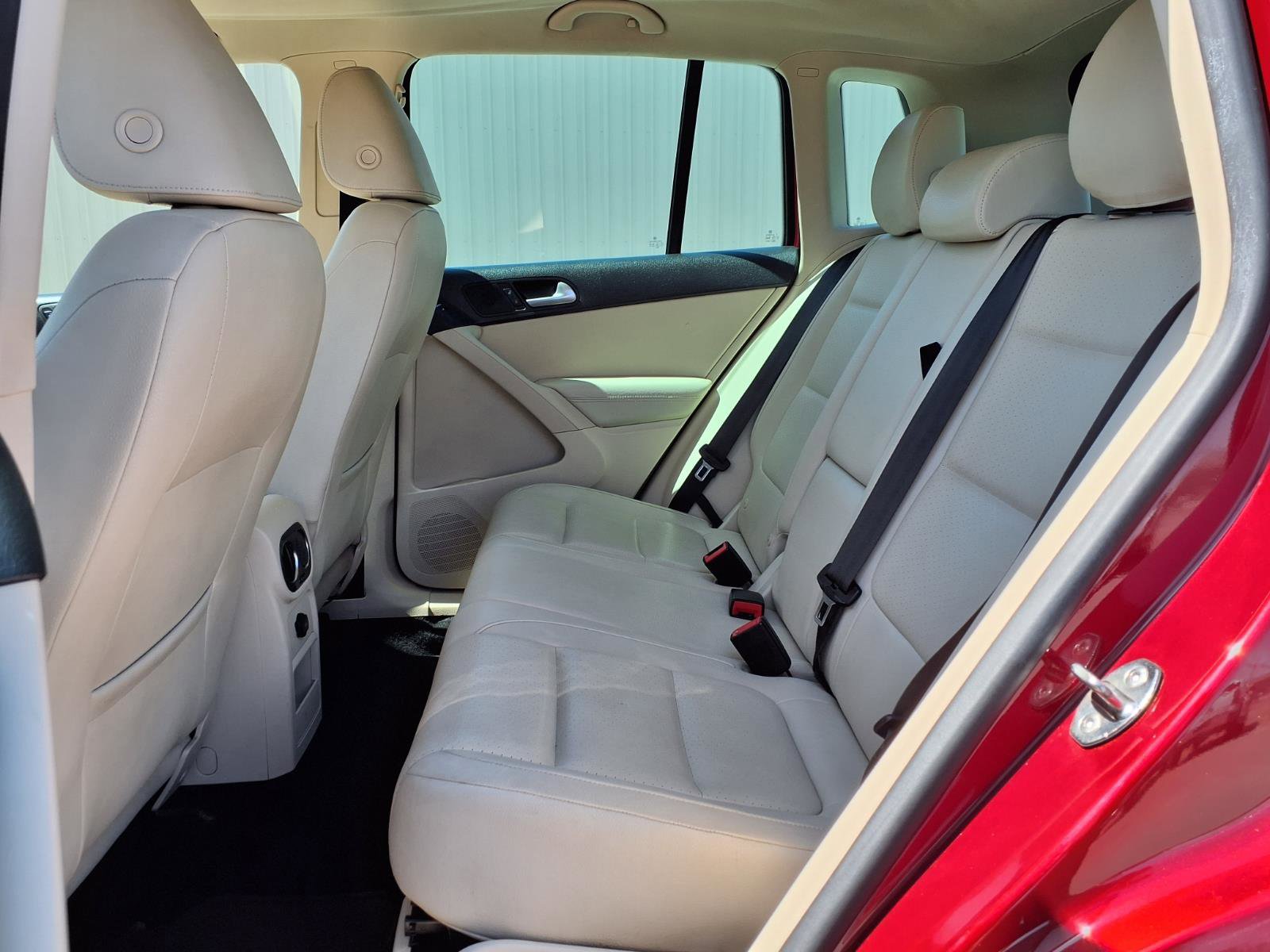 Used 2012 Volkswagen Tiguan S FWD image 13