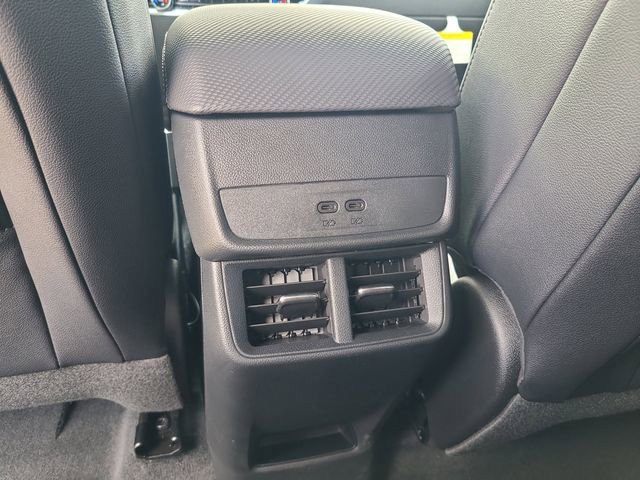New 2026 Chevrolet Equinox LT w/ Convenience Package II FWD image 12