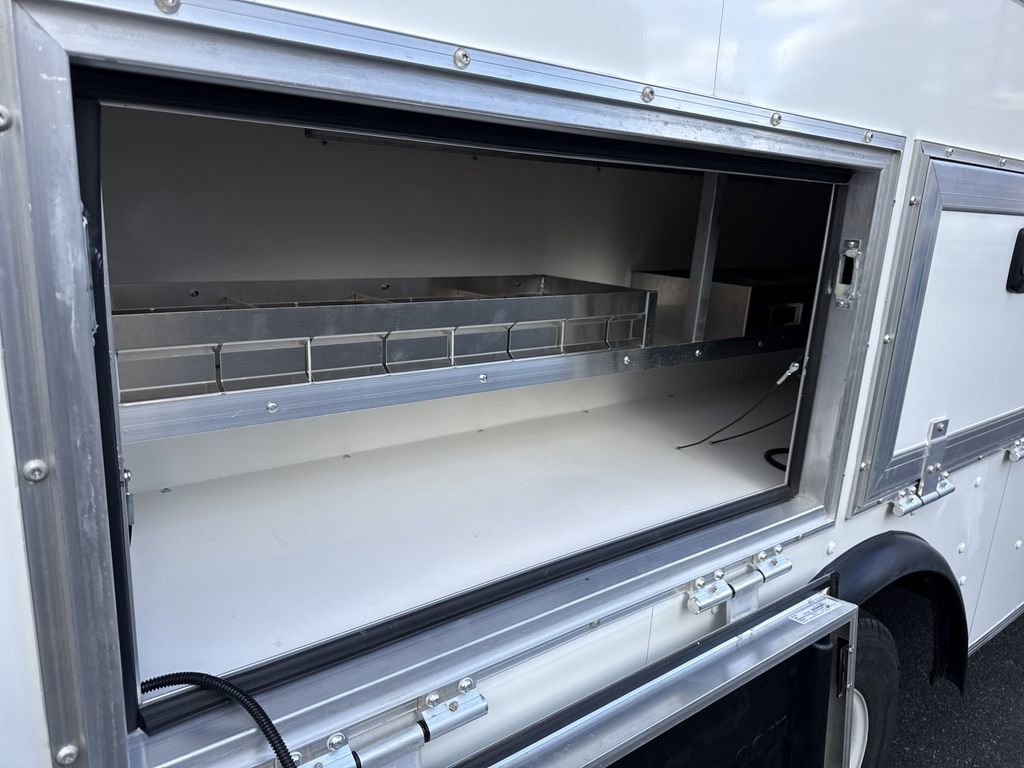 New 2026 Ford E-350 and Econoline 350 Super Duty w/ Power Equipment Group image 7