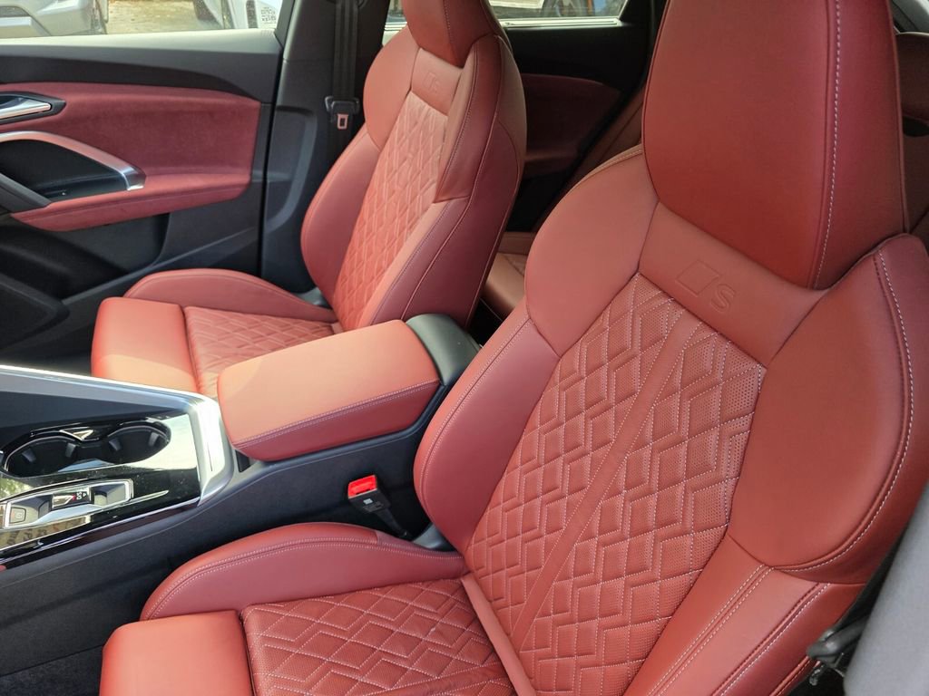 Used 2025 Audi SQ5 Premium Plus image 11