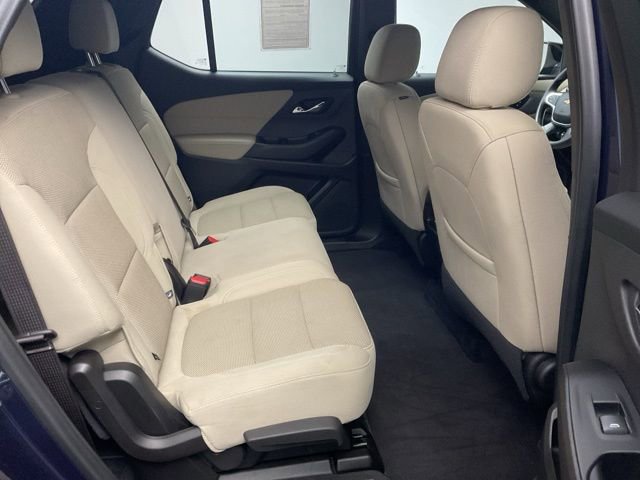 Certified 2022 Chevrolet Traverse LS FWD image 28