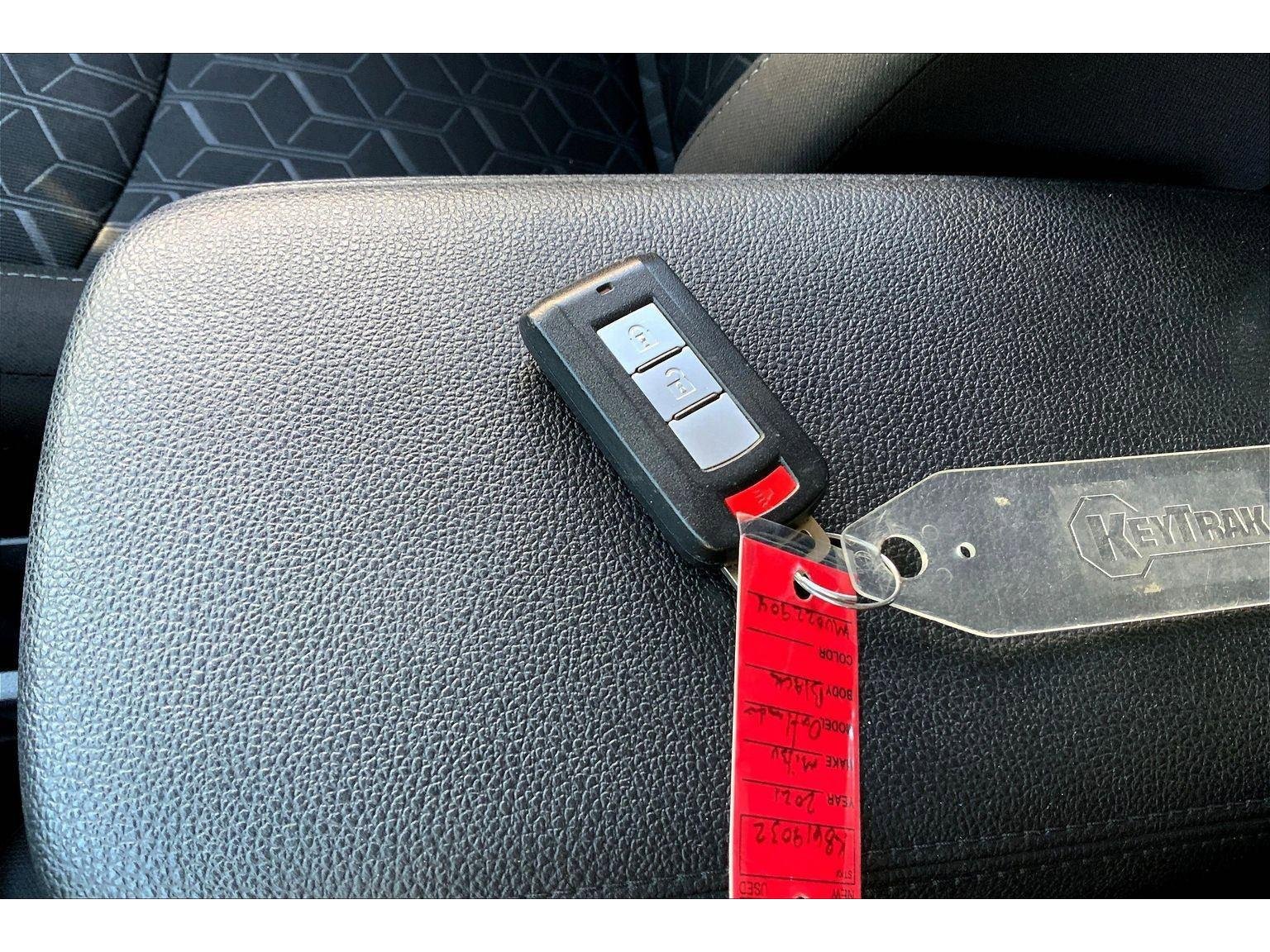 Used 2021 Mitsubishi Outlander Sport SE AWD/4WD image 12