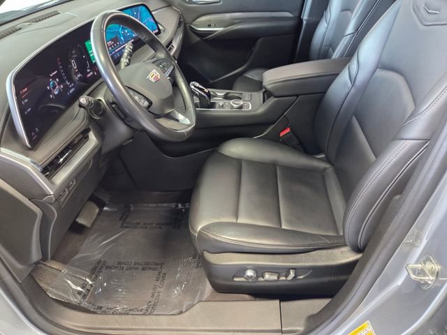 Used 2024 Cadillac XT4 Premium Luxury image 10