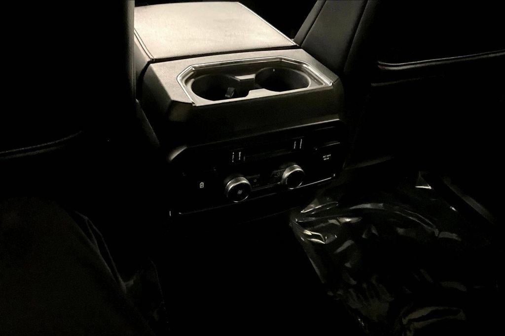 Used 2019 Ford Expedition Limited w/ Equipment Group 303A image 10