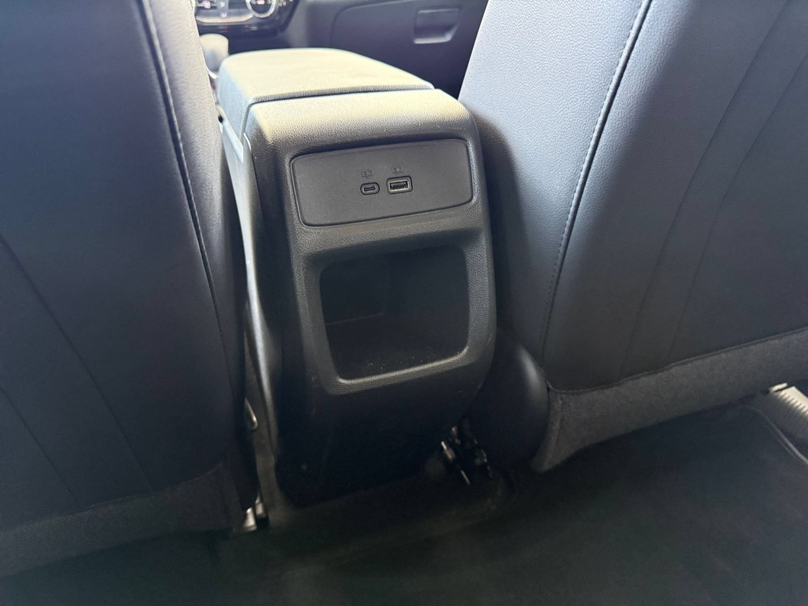 Used 2025 Chevrolet Trax LT FWD image 23