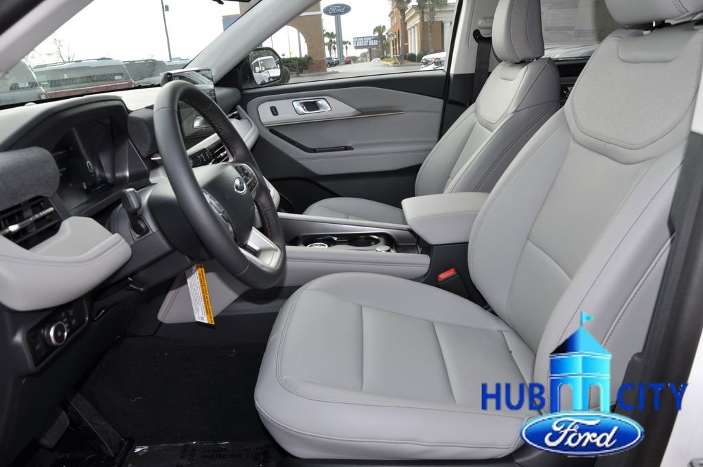 New 2026 Ford Explorer Active w/ Active Comfort Package image 10