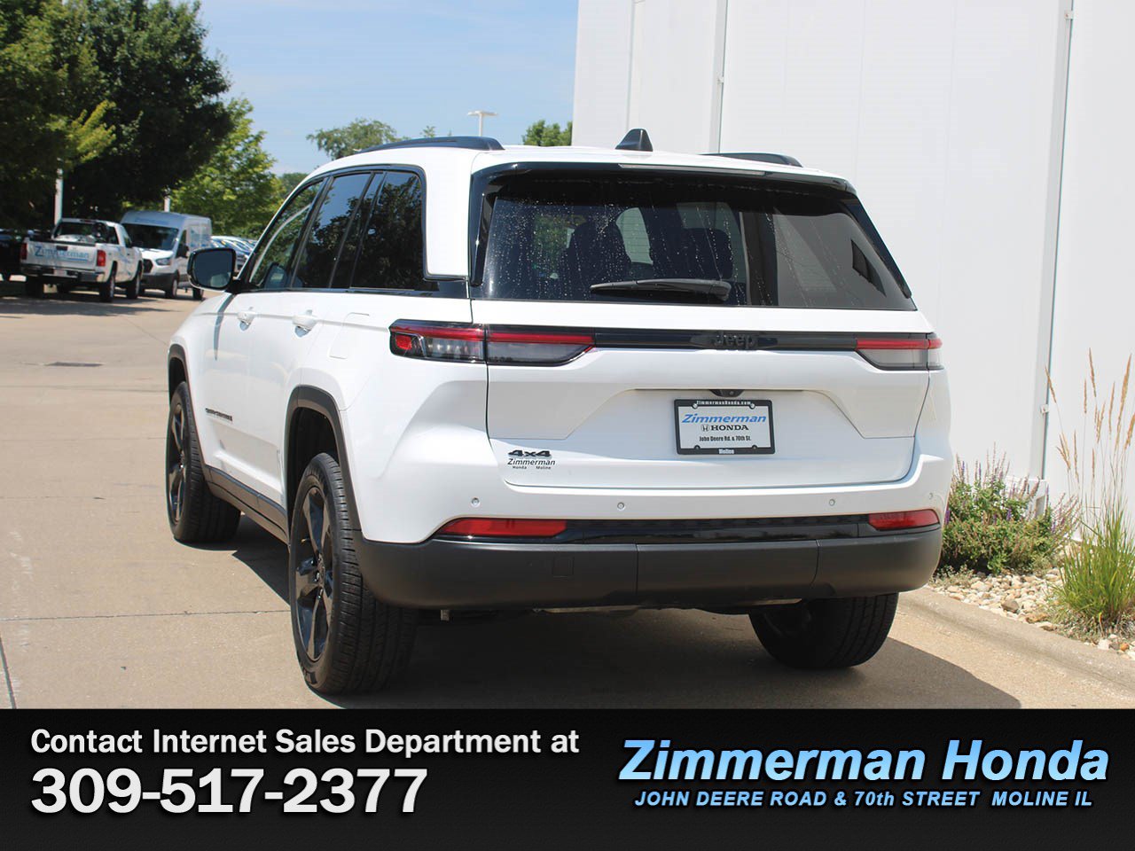 Used 2023 Jeep Grand Cherokee Altitude AWD/4WD image 24