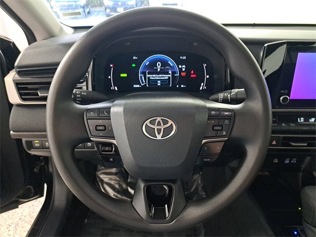 Used 2025 Toyota Camry LE image 26
