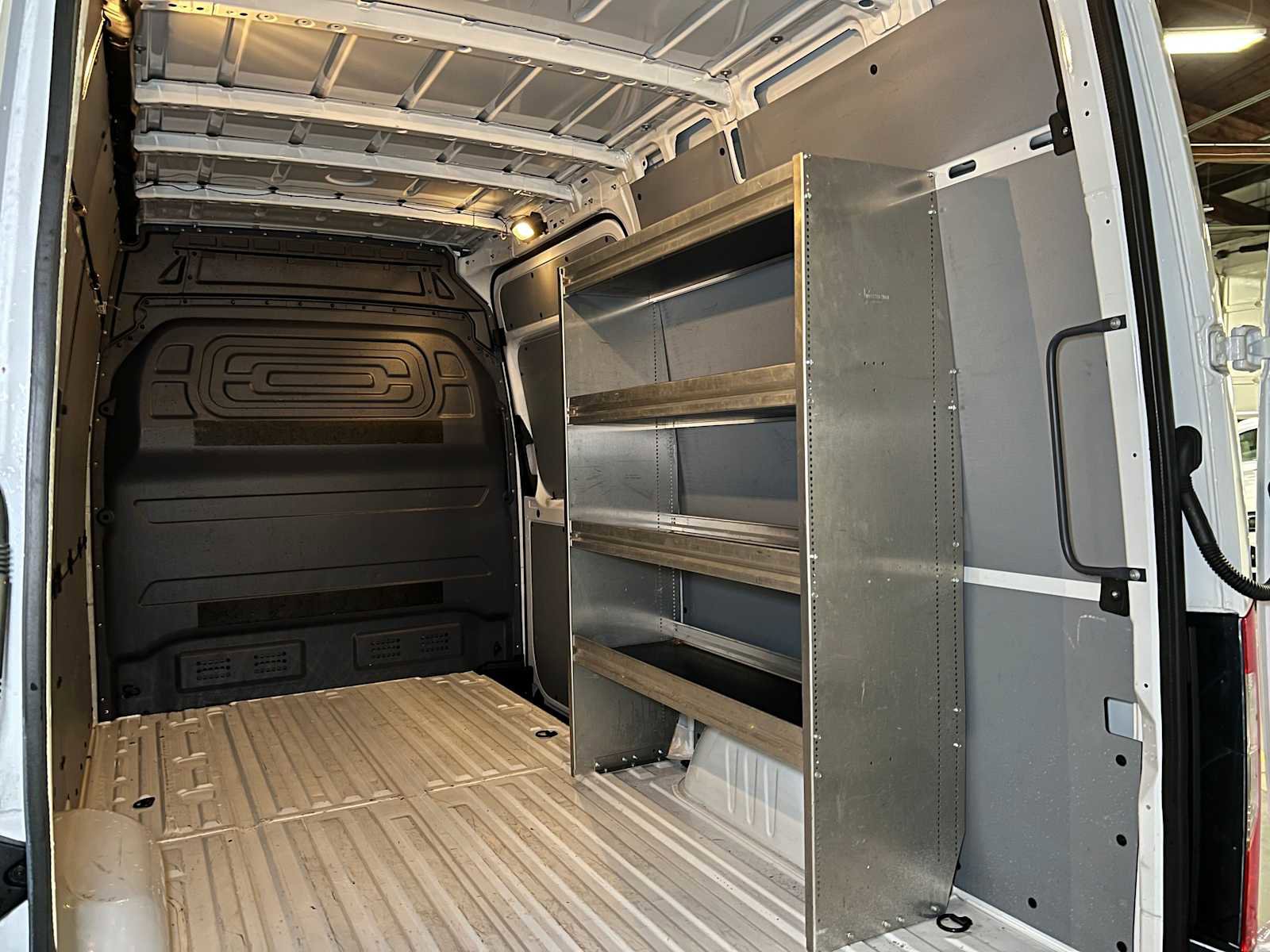 Used 2025 Mercedes-Benz Sprinter 2500 image 18